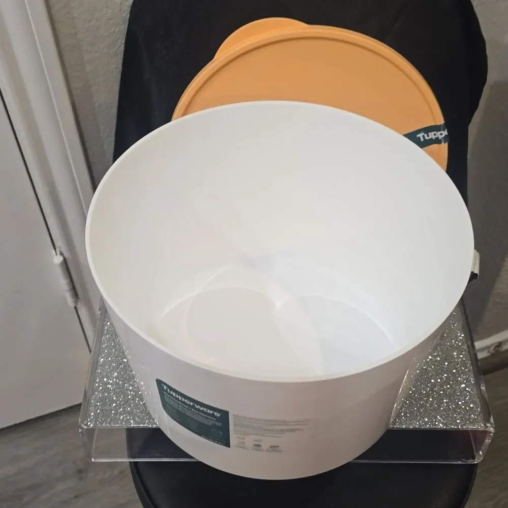 Tupperware‎ Ilumina 28 Cup Bowl